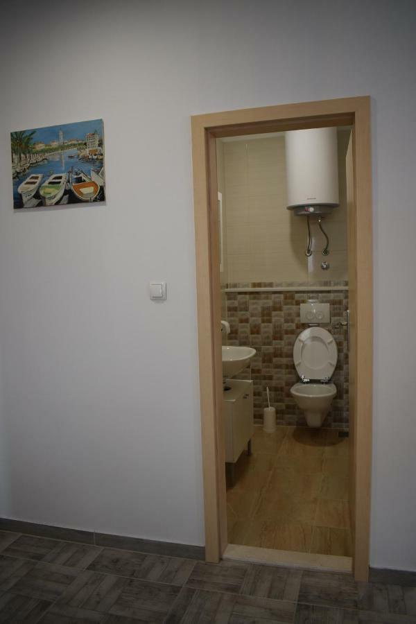 Appartement Apartman Dani-Podstrana Extérieur photo