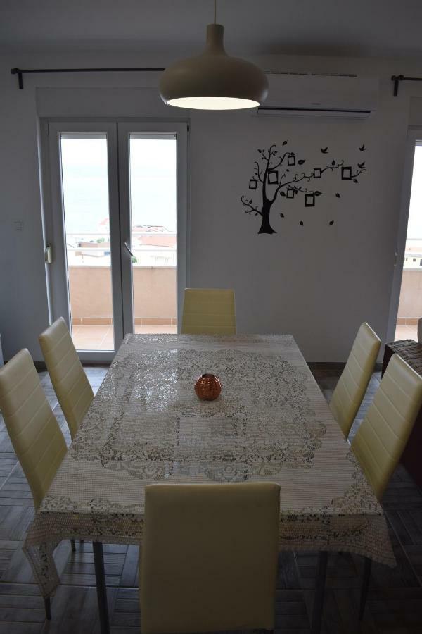 Appartement Apartman Dani-Podstrana Extérieur photo