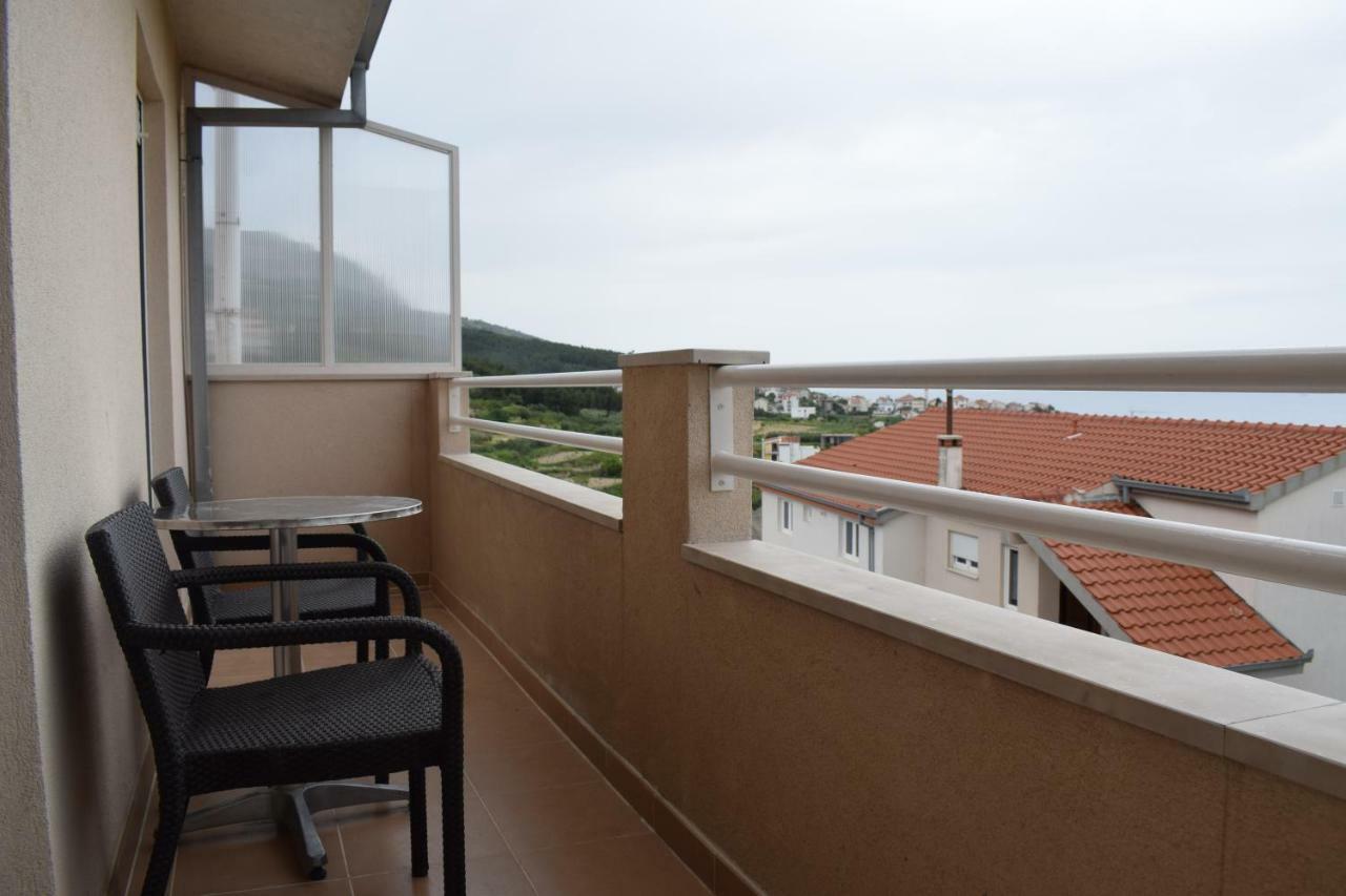 Appartement Apartman Dani-Podstrana Extérieur photo